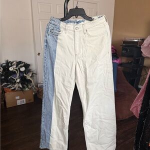 Rag and bone lightweight jeans. 200.00 off. Never worn